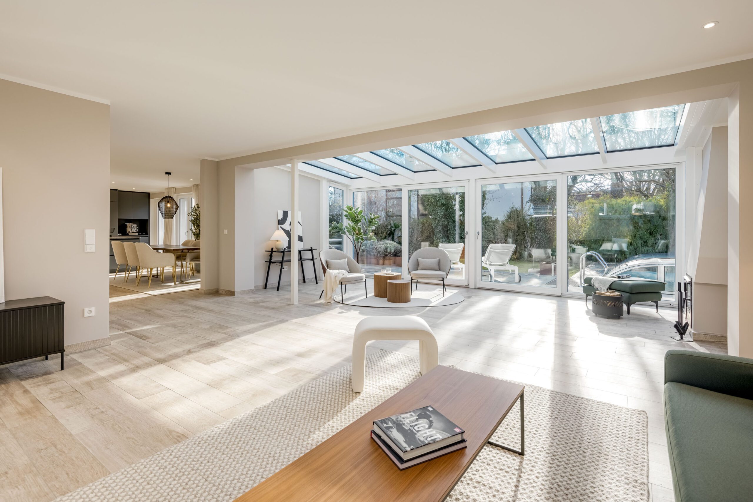 Ihr Immobilienmakler Starnberg: JANNIK ZIMMER Immobilien begleitet Sie professionell beim Kauf, Verkauf und der Bewertung Ihrer Immobilie.