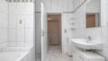 Badezimmer 2