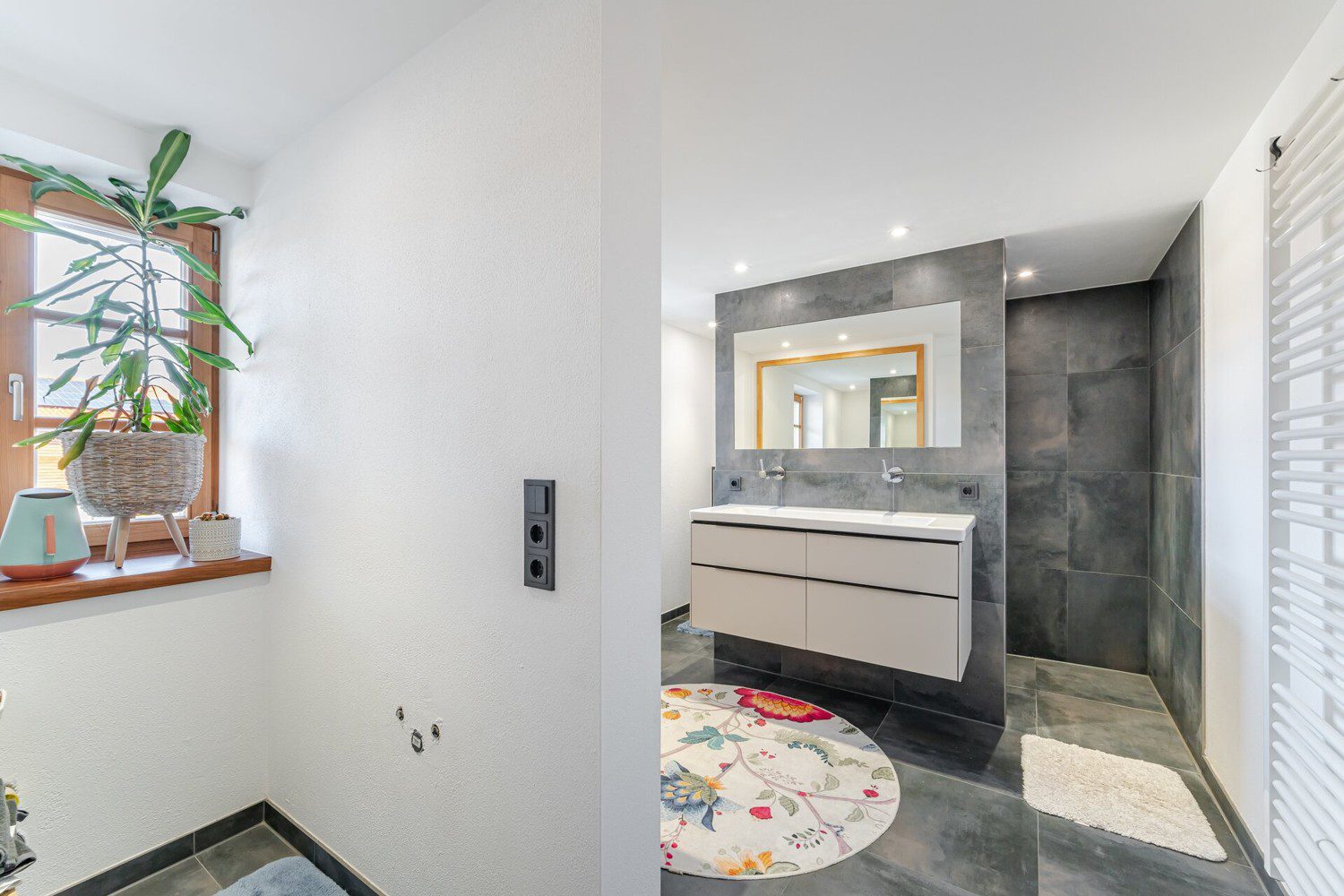 Badezimmer im Obergeschoss