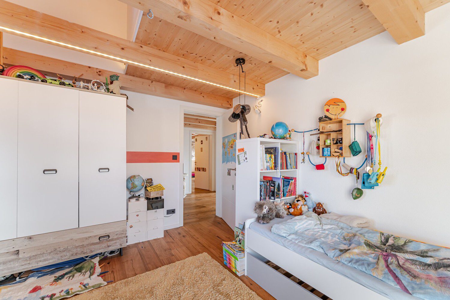 Schlafzimmer 4