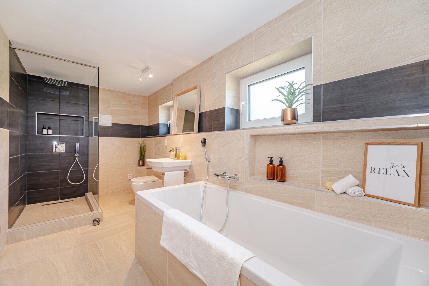 Badezimmer im UG