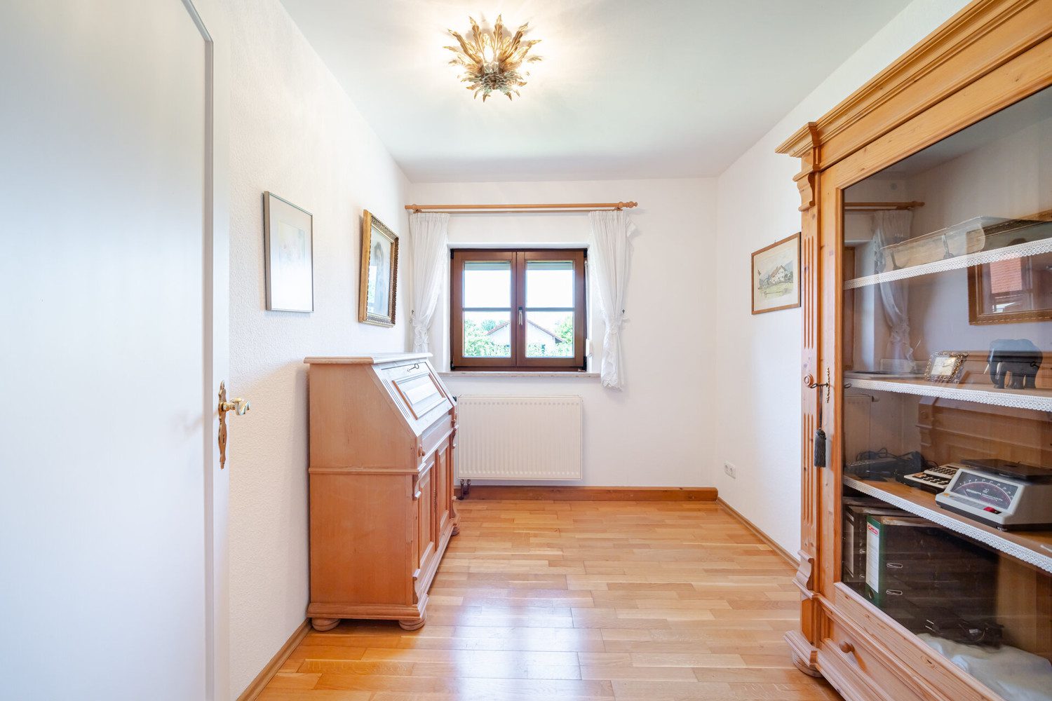 Büro/Gast