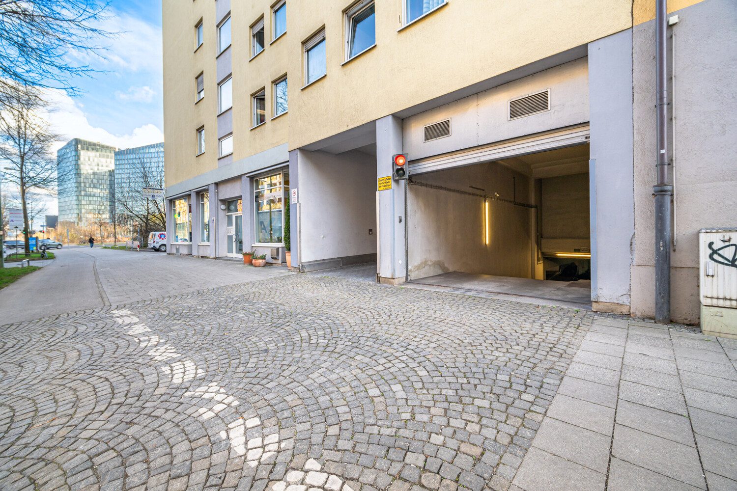Einfahrt Tiefgarage